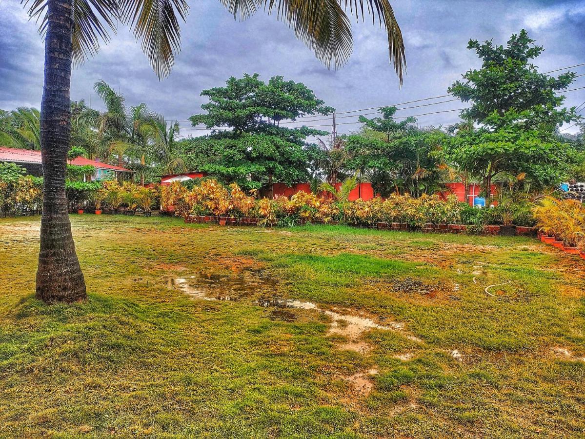 Opulence Resort Awas Alibaug アリバグ エクステリア 写真