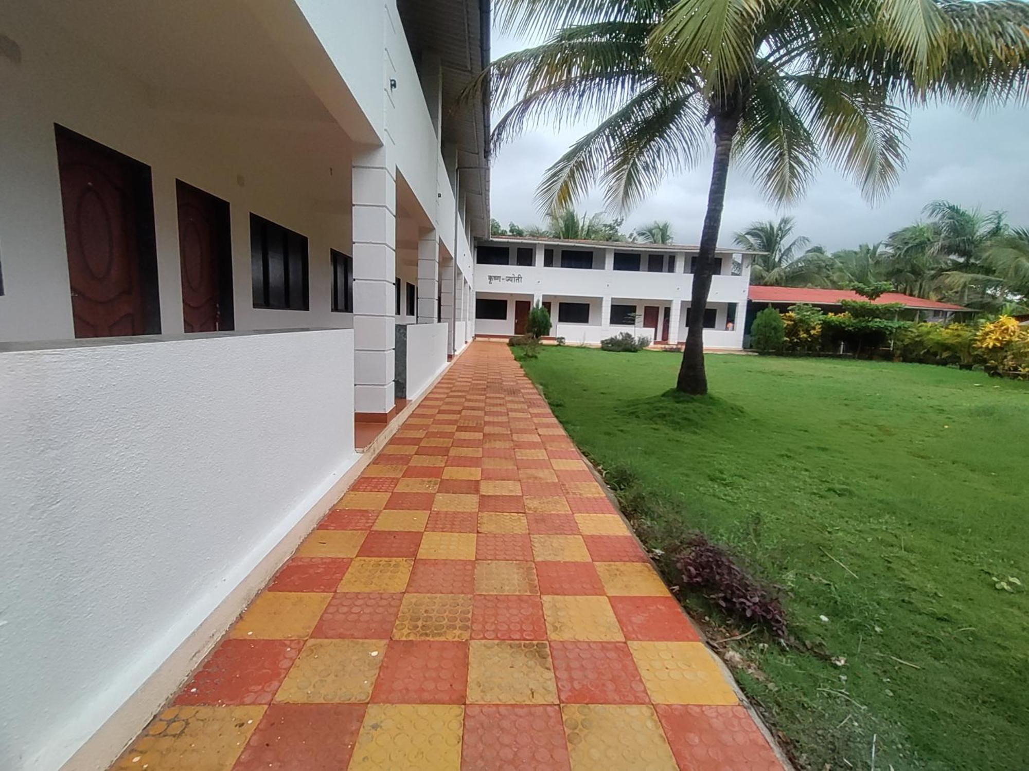 Opulence Resort Awas Alibaug アリバグ エクステリア 写真