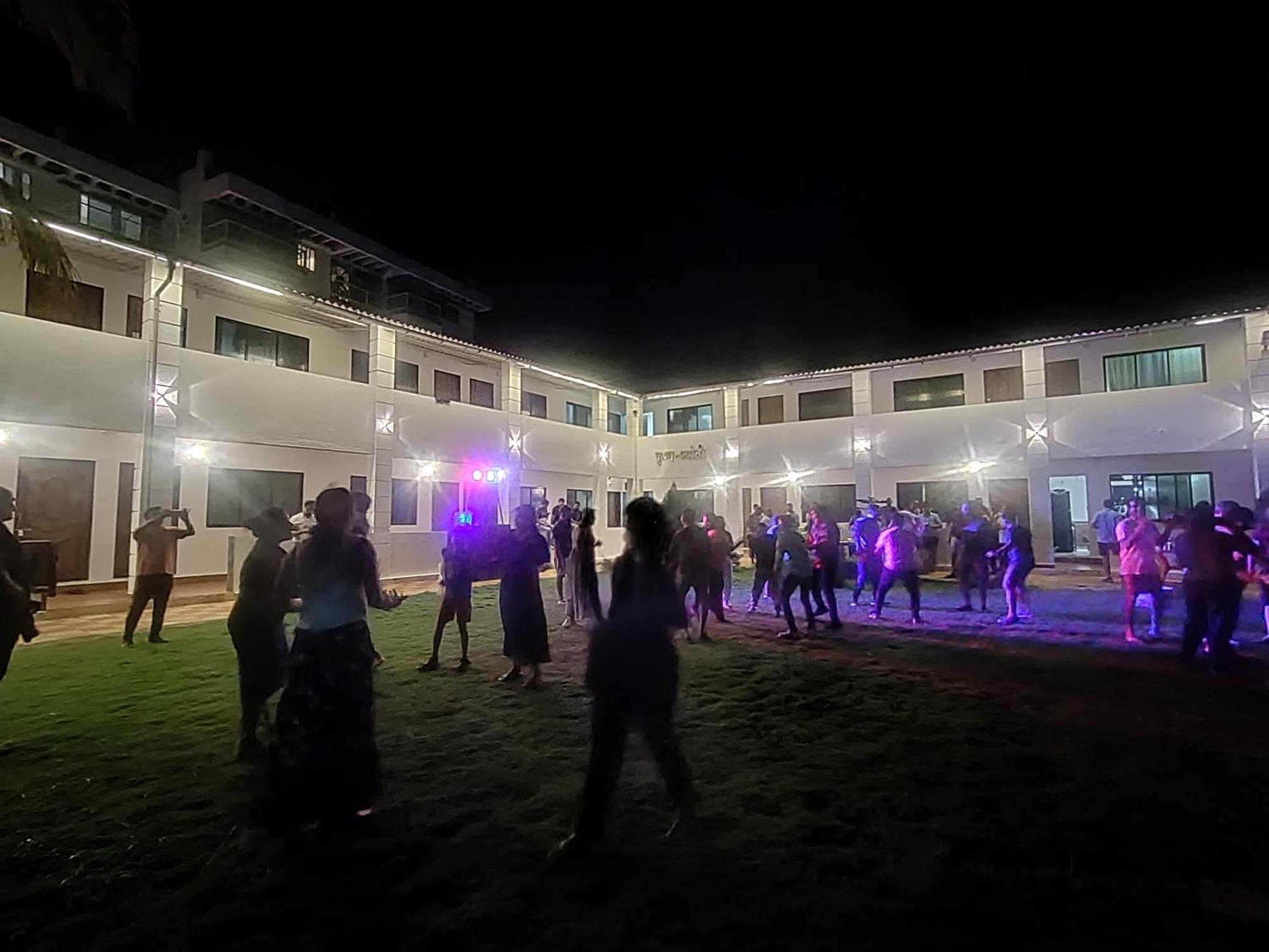 Opulence Resort Awas Alibaug アリバグ エクステリア 写真