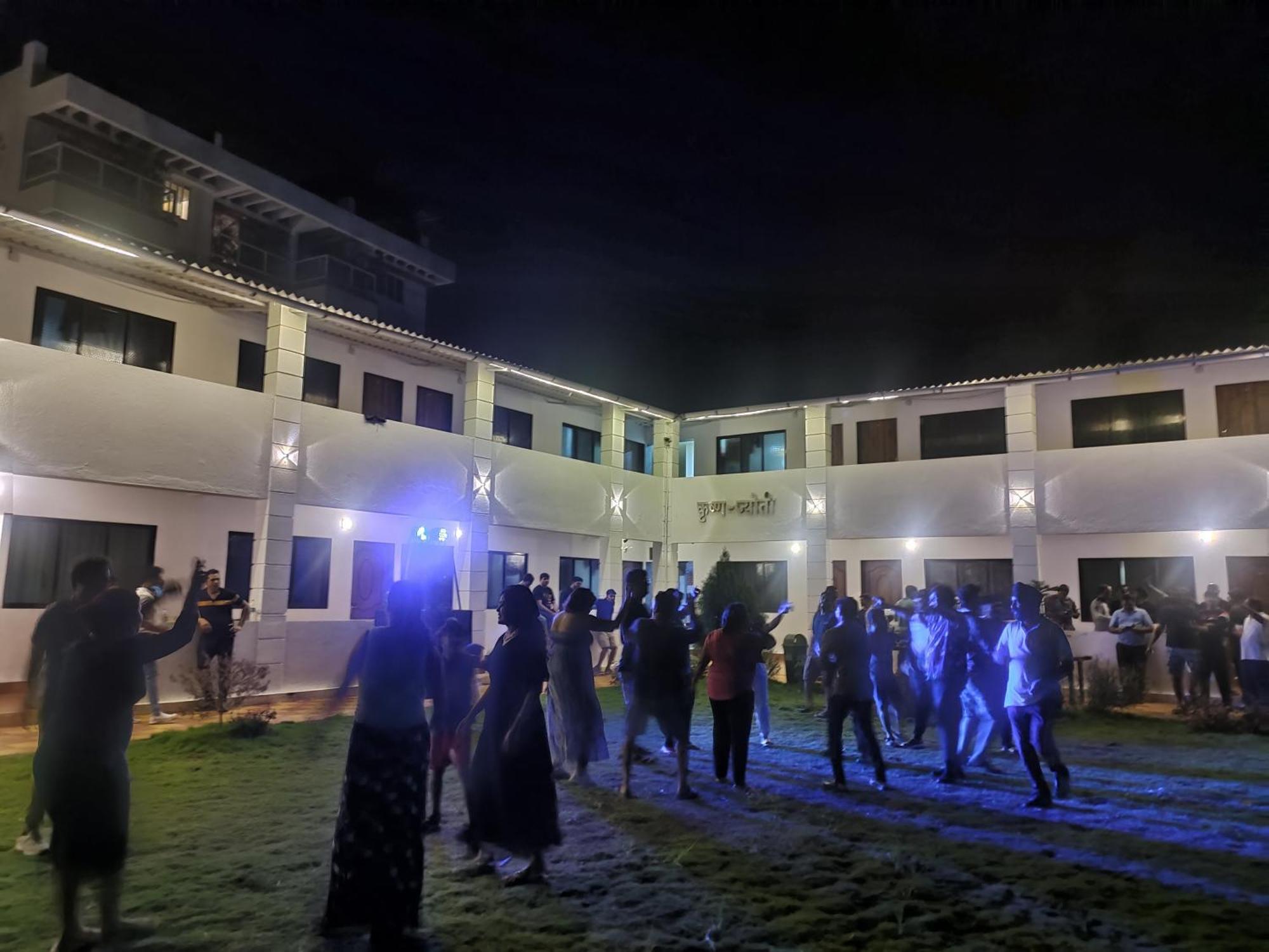 Opulence Resort Awas Alibaug アリバグ エクステリア 写真